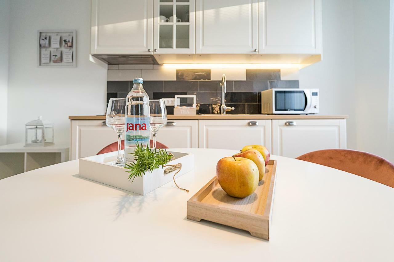 Studio Apartments Marcel Split Extérieur photo