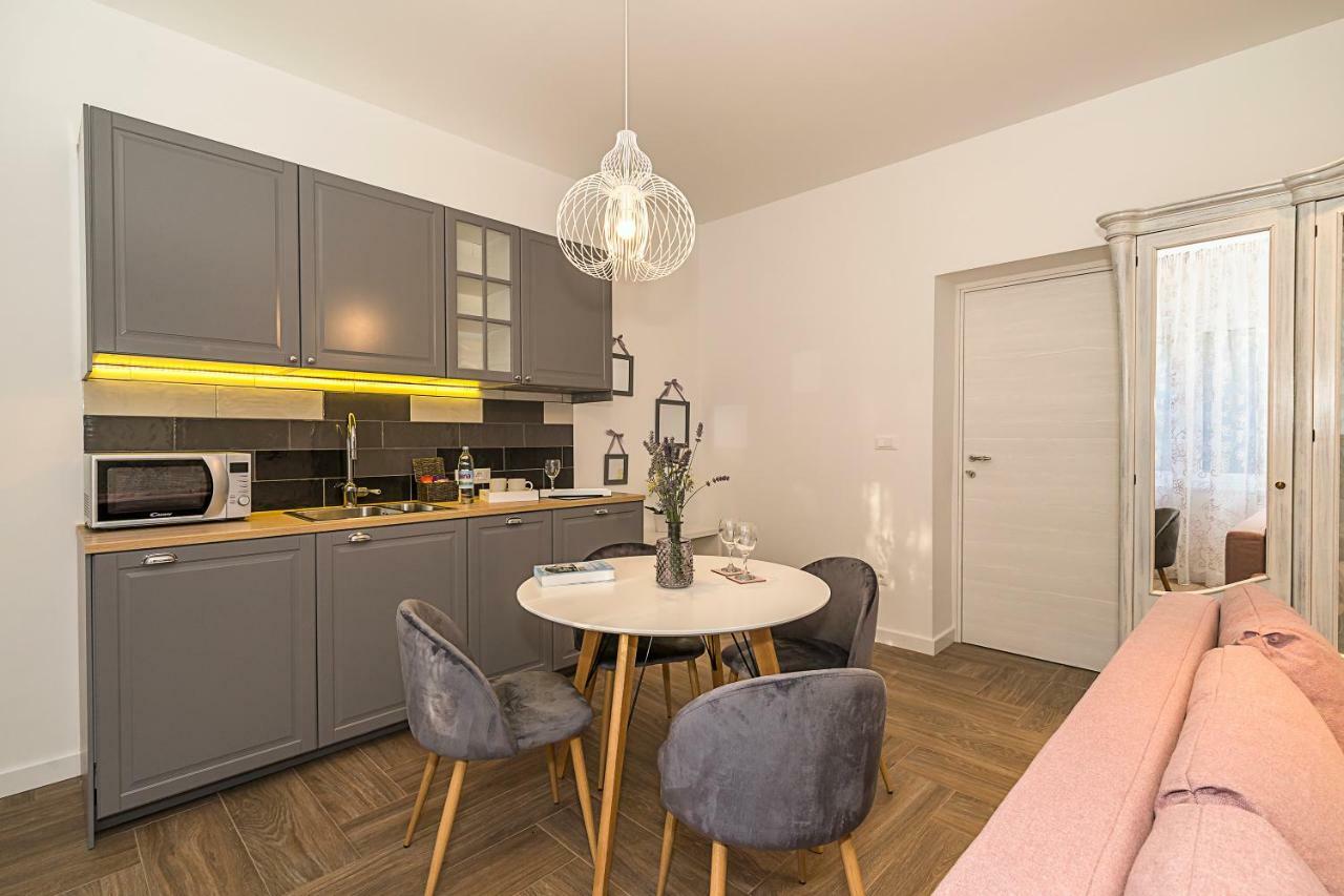 Studio Apartments Marcel Split Extérieur photo