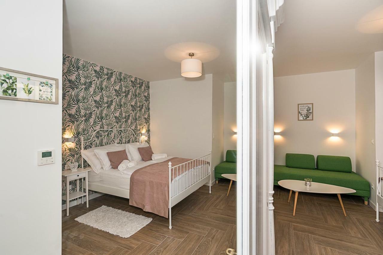 Studio Apartments Marcel Split Extérieur photo