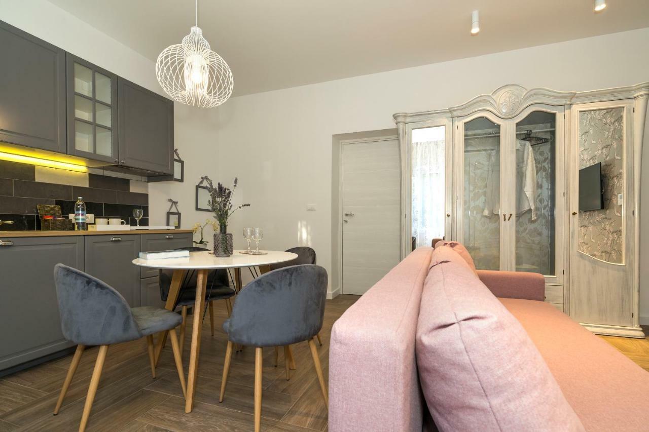 Studio Apartments Marcel Split Extérieur photo